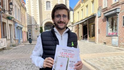 Avec son livre, Antoine Sénéchal veut montrer qu’il faut profiter de chaque instant de bonheur.