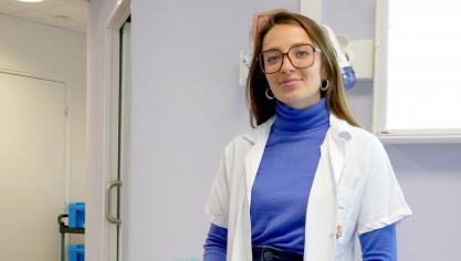 Alix Beaugrand est chirurgien-dentiste, spécialiste de la prise en charge des patients en situation de handicap.