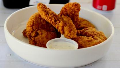 Le rappel concerne des aiguillettes de poulet corn-flakes vendues entre le 4 et 5 juin 2025