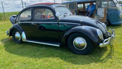 Cette Coccinelle ovale de 1954 est la plus ancienne des Cox du week-end.