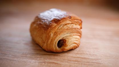 chocolate-croissant-4840779_1280.jpg