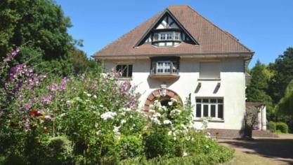 Le château Lesieur se situe juste à côté de l’entreprise agro-alimentaire à Coudekerque-Branche.