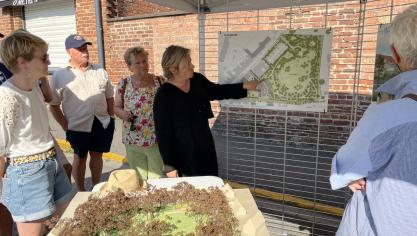 Céline Leblanc, paysagiste, a présenté le projet avec la maire Elizabeth Boulet.