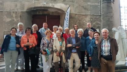 L’AMVPAC présidée par Dominique Darré a chaleureusement remercié les époux Richard (à droite au premier rang) pour leur fidélité.