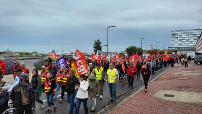 Le cortège syndical s’est élancé vers Calais Nord.