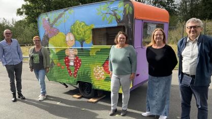 De droite à gauche : Richard Noël, proviseur, Stéphanie Blocquel, adjointe, Aline Bertin, secrétaire intendance, Delphine Delrreuve, secrétaire de direction, et Xavier Flahaut, secrétaire général.
