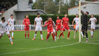 Les Coquellois s’imposent à Marck sur le score de 3-1.