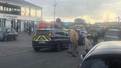 Les secours et les forces de l’ordre sont rapidement intervenus.