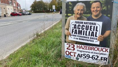 L’affiche qui annonce le forum est bien visible dans le secteur d’Hazebrouck.