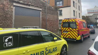 La femme de 39 ans a été tuée dans le hall de son immeuble.