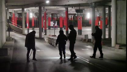 Les secours ont mis 12 heures pour retrouver la personne, coincée dans les égouts.