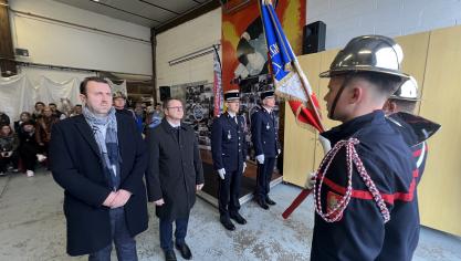 Le maire Nicolas Carré et le conseiller départemental Ludovic Idziak ont participé à la cérémonie de Sainte-Barbe, samedi, à la caserne d’Auchel.