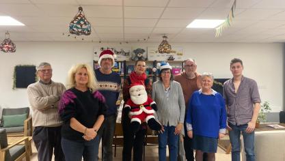 Le comité d’habitants est prêt à faire rayonner la magie de Noël tout au long du marché.