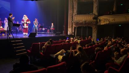 Deux représentations dans l’après-midi, avec l’intervention du père Noël à la fin du spectacle.