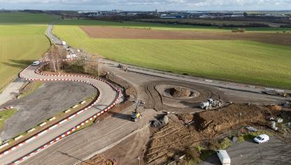 Le rond-point comportera trois branches, deux sur la RD919, une vers Roclincourt (RD60).