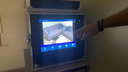 La victime est accueillie dans un espace adapté, et plus chaleureux, pour pouvoir s’exprimer en toute confidentialité. L’entretien est filmé pour éviter de la faire répéter.