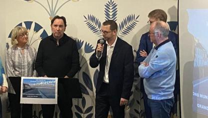 Sony Clinquart et son conseil se sont réunis devant les habitants ce samedi.