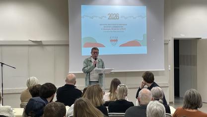 Eddie Defévère, le maire de Staple, était ému au moment de rendre hommage à son premier adjoint, décédé quelques semaines auparavant.