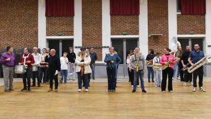 Les musiciens du Progrès steenbecquois s’entraînent à fond depuis janvier pour être prêts pour la cérémonie du ravivage de la flamme sous l’Arc de Triomphe.