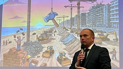 « Je rassure tout le monde : c’est un dessin humoristique. Je vous confirme qu’après les sept ans de travaux prévus par l’équipe actuelle, il y aura toujours des cabines ! » samedi, le sujet front de mer a été un gros morceau