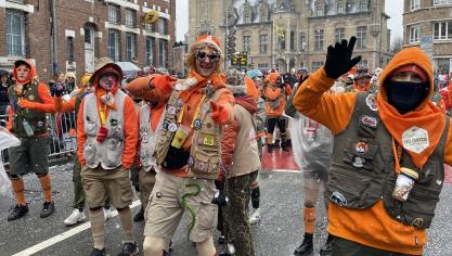 Malgré la météo compliquée, les carnavaleux gardaient le sourire.