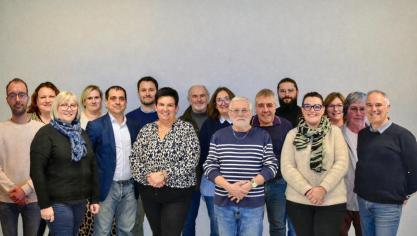 Les membres de la liste « Bien-vivre à Staple » pour les municipales 2026.