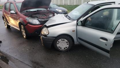 La collision s’est produite juste avant le rond-point menant au port de Calais, avenue Cousteau.