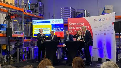 Une conférence de presse s’est tenue à la Centrale nucléaire de Gravelines à l’occasion de la Semaine des métiers du nucléaire, en présence de Michel Swieton, directeur régional de France Travail en Auvergne-Rhône-Alpes, de Thibault Guilluy, directeur général de France Travail, de Bernard Fontana, président-directeur général d’EDF, d’Anne Jancovici, présidente de l’Université des Métiers du Nucléaire, ainsi que de Joël Barre, délégué interministériel au Nouveau Nucléaire.