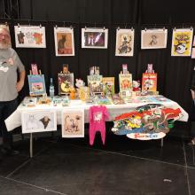 Elisabeth et Bruno ont monté une superbe expo, Chat alors ! Les visiteurs ne vont pas en revenir.