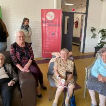 L’an dernier, la maison des femmes a organisé une rencontre entre jeunes et centenaires.