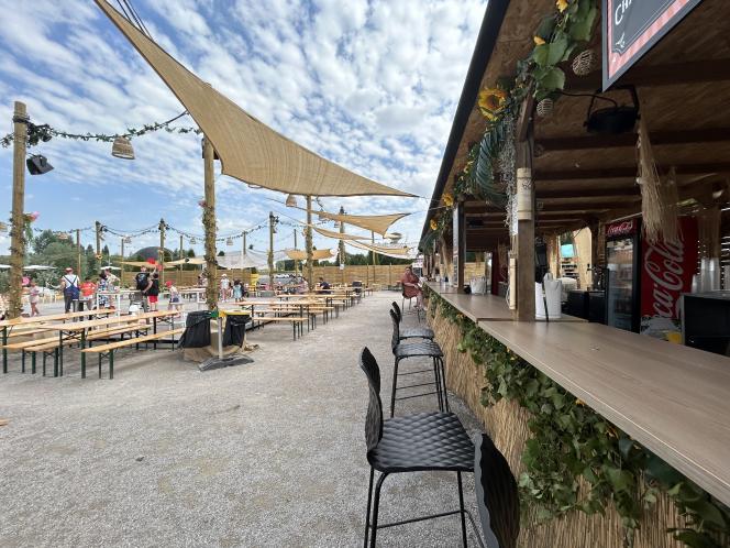 Le bar est plus grand que l’an dernier.