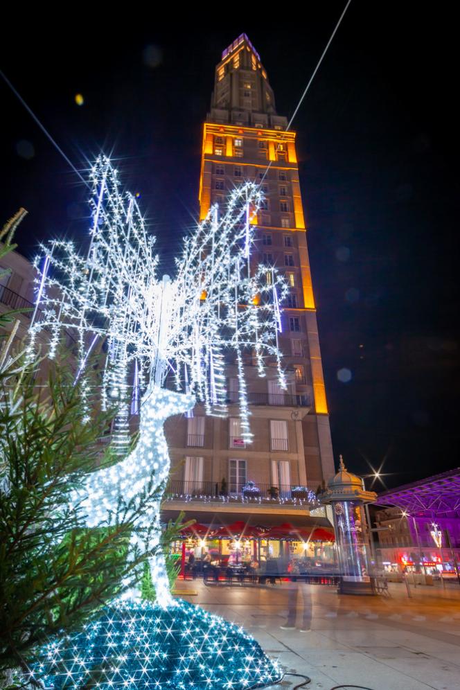Le marché de Noël d’Amiens comptabilise près de 100 000 visiteurs les week-ends depuis l’ouverture le 22 novembre dernier.