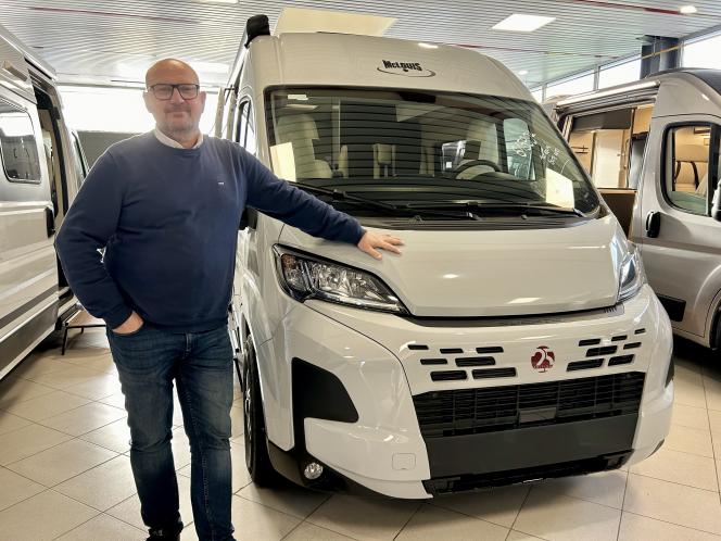 Christophe propose tous types de camping-car et même des vans !